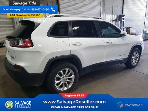 Used 2020 Jeep Cherokee Latitude w/ Cold Weather Group AWD/4WD image 4