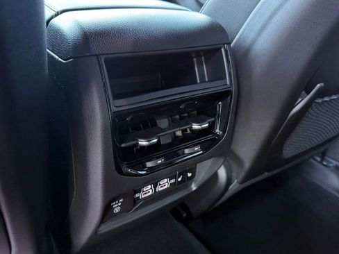 New 2025 Jeep Grand Cherokee Limited w/ Black Appearance Package image 28