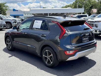 Used 2023 Kia Niro EX