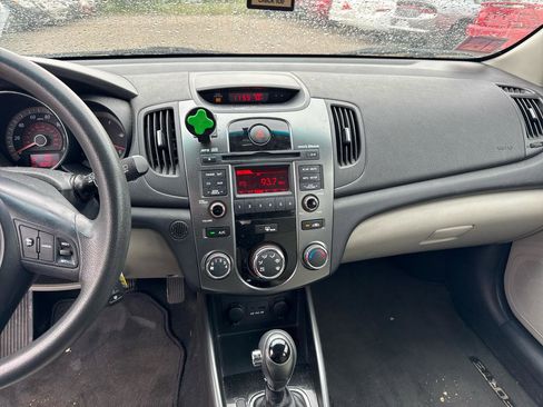 Used 2013 Kia Forte EX FWD image 10