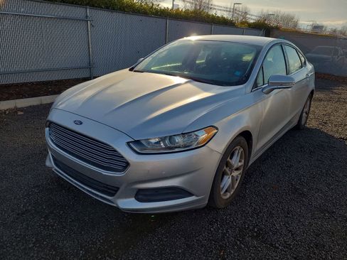 Used 2013 Ford Fusion SE image 1