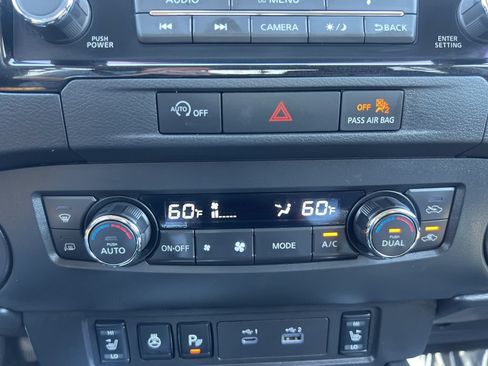 Used 2024 Nissan Frontier SV w/ SV Convenience Package RWD image 55