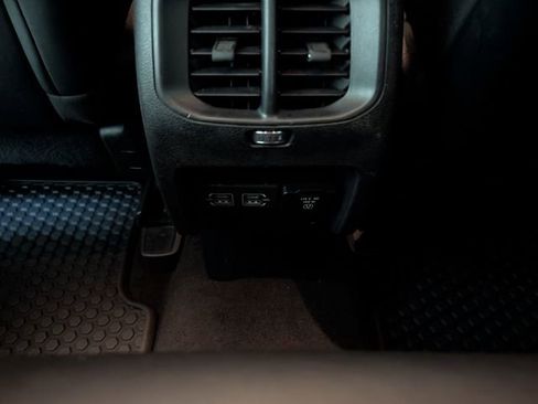 Used 2022 Jeep Cherokee Trailhawk w/ Comfort/Convenience Group AWD/4WD image 10