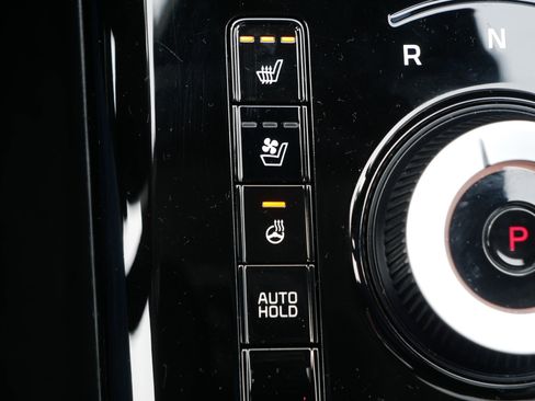 Certified 2024 Kia Niro Wave w/ Wave Preserve Package image 28