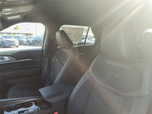 New 2026 Ford Explorer ST AWD/4WD image 13