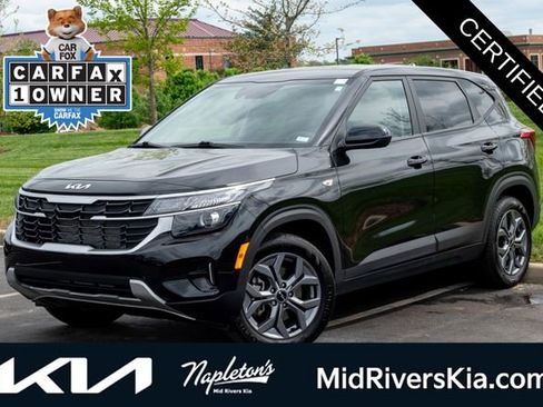 Used 2025 Kia Seltos LX AWD/4WD image 1