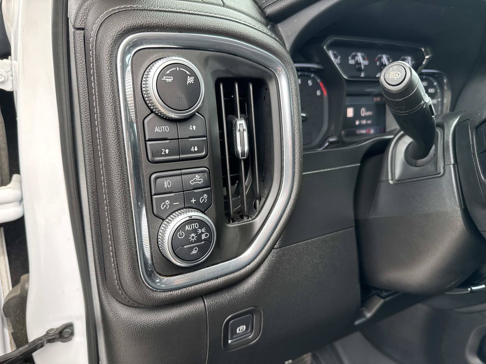 Used 2019 GMC Sierra 1500 SLT w/ SLT Premium Plus Package AWD/4WD image 39
