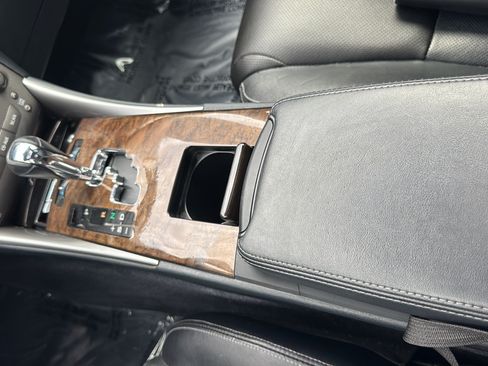 Used 2013 Lexus IS 250 w/ Premium Pkg Value Edition RWD image 26