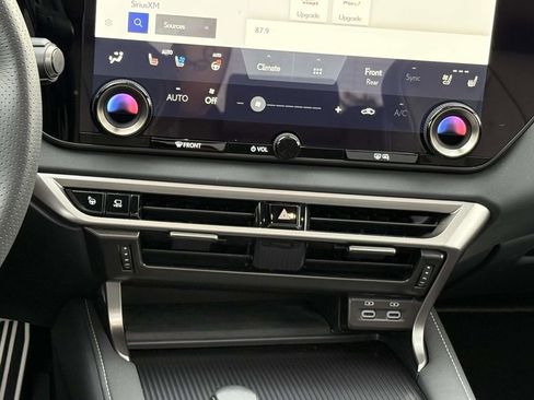 Used 2024 Lexus RX 500h F Sport image 17