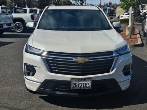 Used 2023 Chevrolet Traverse High Country AWD/4WD image 2