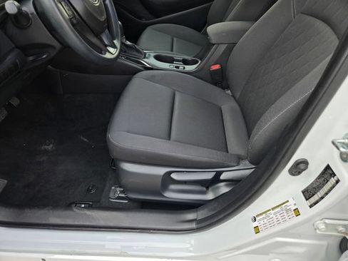 Certified 2025 Toyota Corolla LE FWD image 19