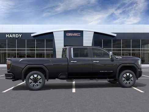 New 2026 GMC Sierra 3500 Denali w/ Technology Package AWD/4WD image 5