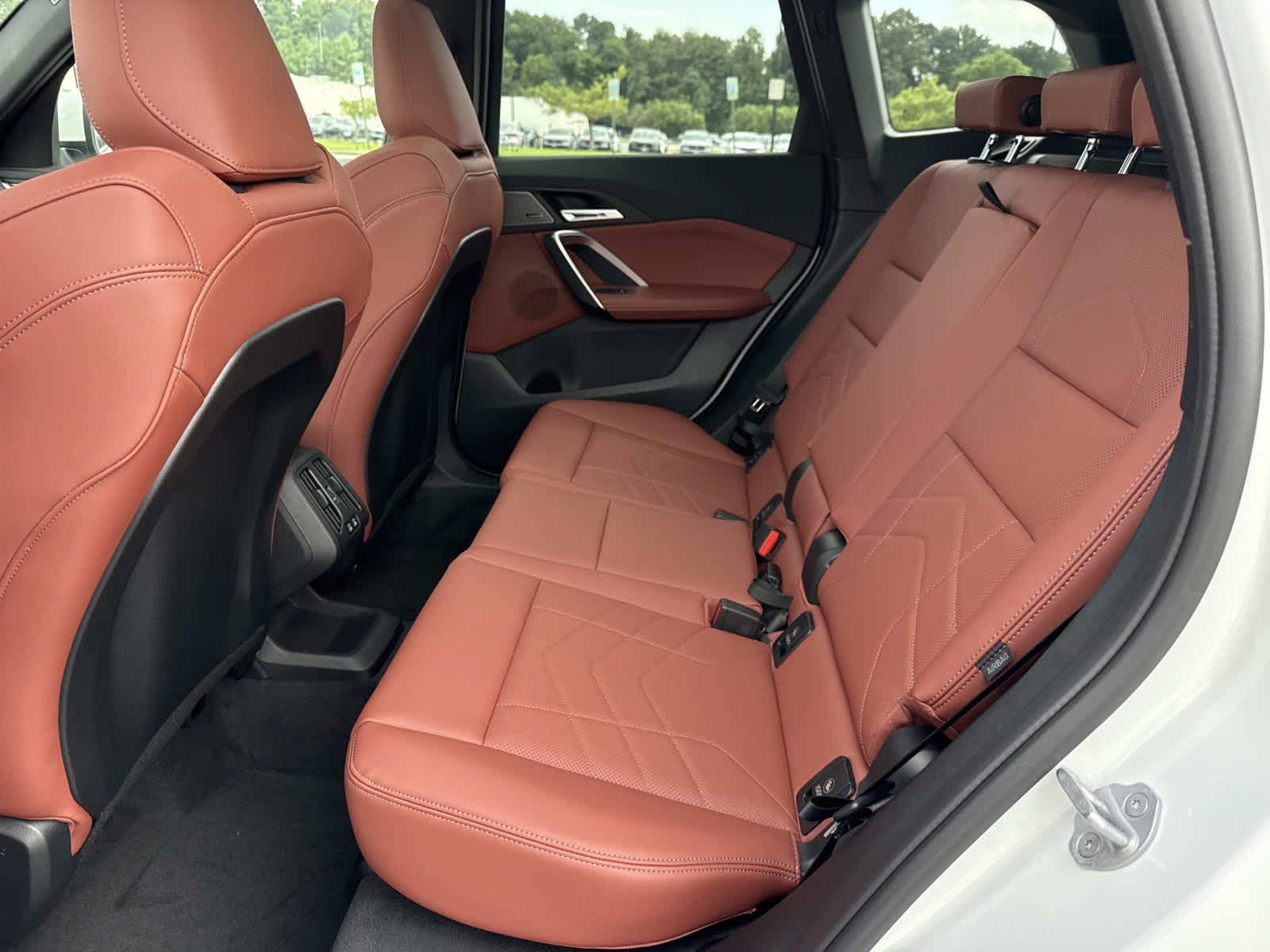 Used 2026 BMW X1 xDrive28i w/ Technology Package AWD/4WD image 15