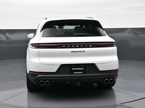 Certified 2024 Porsche Cayenne S AWD/4WD image 26