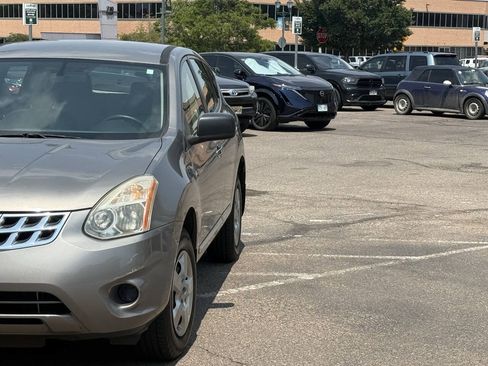Used 2012 Nissan Rogue S FWD image 5