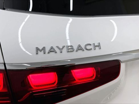 New 2026 Mercedes-Benz Maybach GLS 600 4MATIC image 15