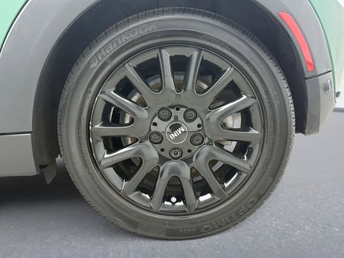 Used 2020 MINI Cooper 2-Door Hardtop image 25