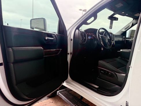 Used 2023 Chevrolet Silverado 2500 LT AWD/4WD image 24