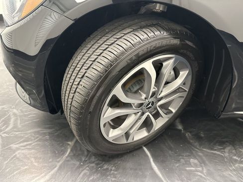 Used 2017 Mercedes-Benz C 300 Sedan image 28