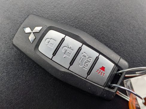 Used 2024 Mitsubishi Outlander SE FWD image 25