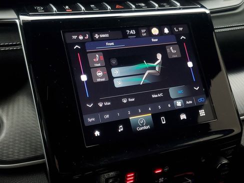 Used 2024 Jeep Grand Cherokee L Laredo w/ Luxury Tech Group I image 24