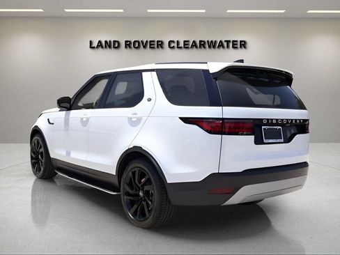 Used 2025 Land Rover Discovery S AWD/4WD image 3