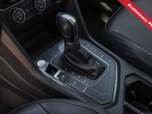 Used 2019 Volkswagen Tiguan SE FWD image 18