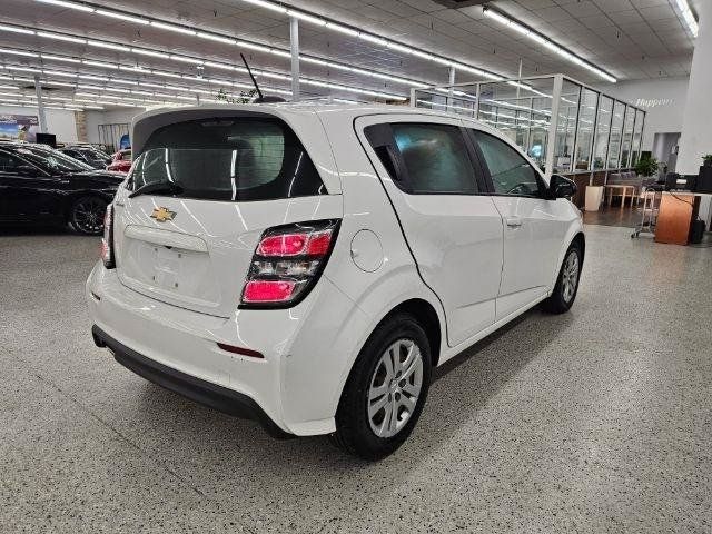 Used 2018 Chevrolet Sonic LT FWD image 4
