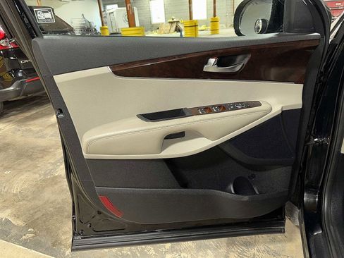 Used 2018 Kia Sorento LX w/ LX V6 Convenience Package image 30