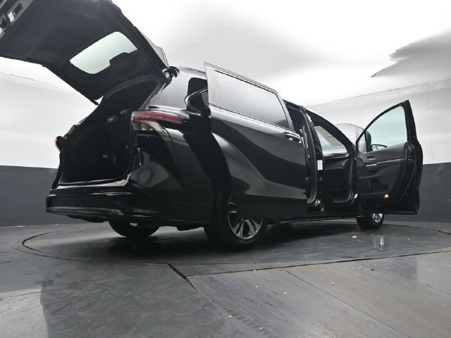 Certified 2023 Toyota Sienna XSE w/ XSE Plus Package AWD/4WD image 52