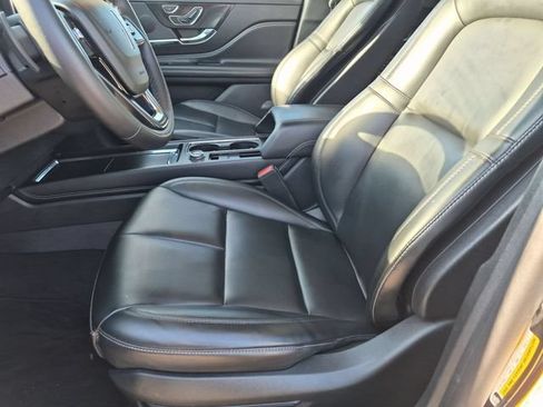 Used 2023 Lincoln Corsair FWD image 12