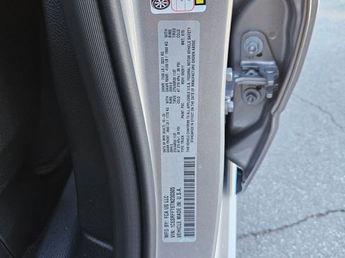 New 2026 RAM 1500 Big Horn AWD/4WD image 16