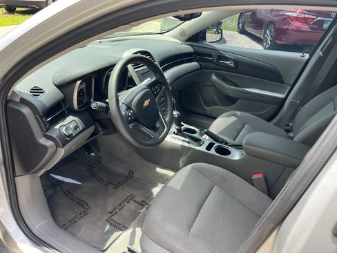 Used 2015 Chevrolet Malibu LS FWD image 9