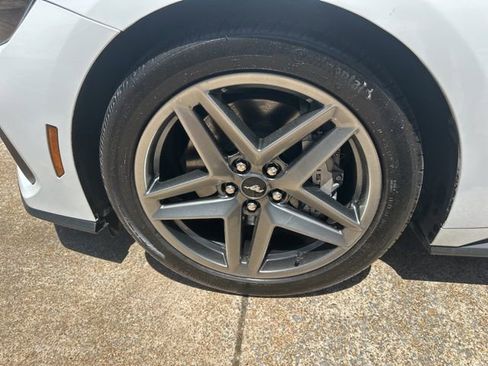 Used 2025 Ford Mustang GT Premium image 7