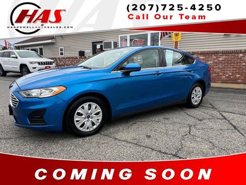 Used 2020 Ford Fusion S FWD image 2