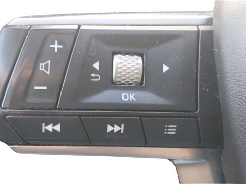 Used 2023 Mitsubishi Outlander SE image 20