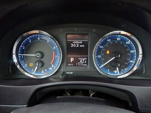 Used 2019 Toyota Corolla LE image 20