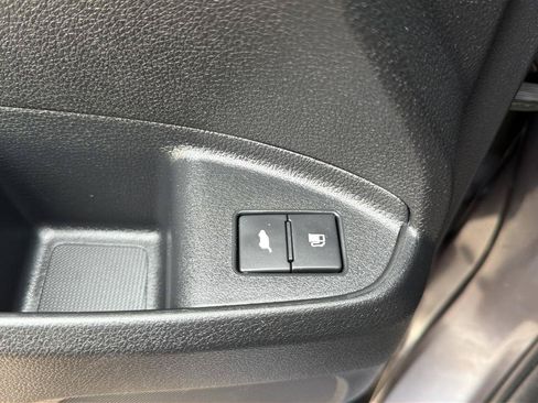 Used 2016 Honda Pilot Touring image 35