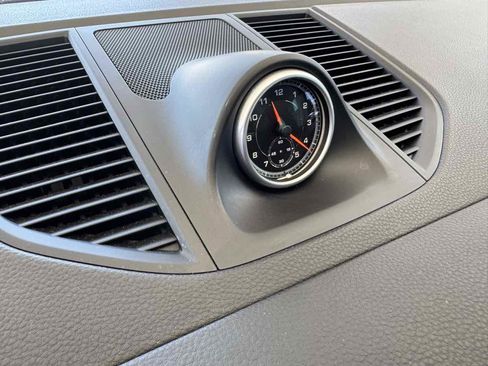 Used 2016 Porsche Macan S image 28