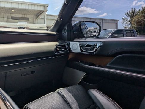 Used 2022 Lincoln Navigator Black Label AWD/4WD image 17