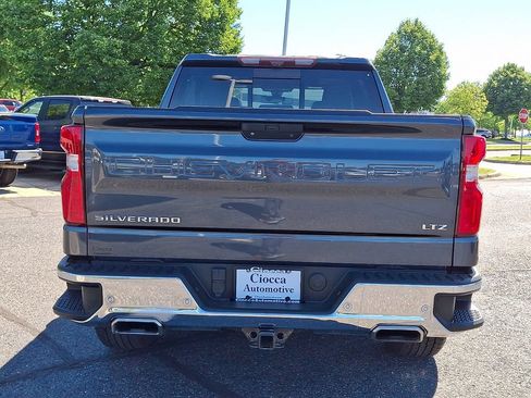 Used 2022 Chevrolet Silverado 1500 LTZ w/ LTZ Premium Package AWD/4WD image 8