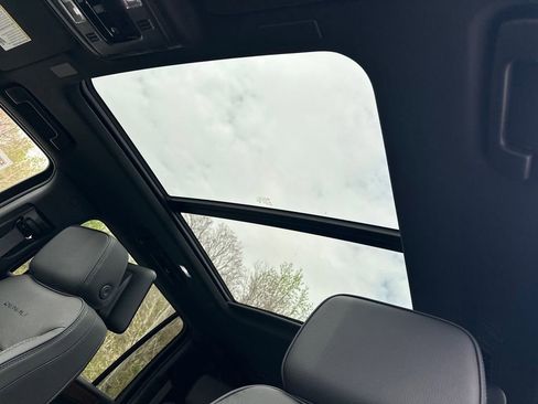 New 2026 GMC Yukon XL Denali w/ Denali Reserve Package image 32