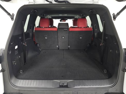 Used 2023 Lexus LX 600 F Sport image 8