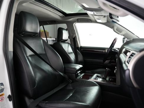 Used 2018 Lexus GX 460 Premium w/ Premium Package AWD/4WD image 59