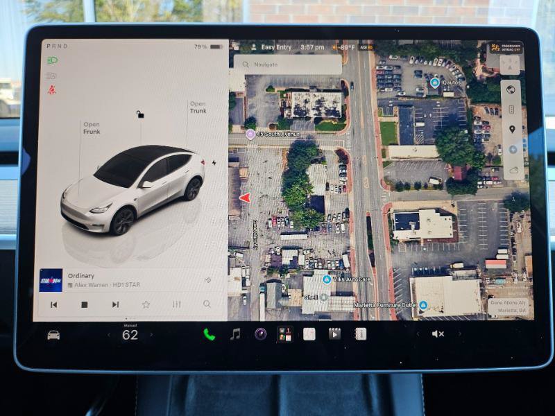 Used 2025 Tesla Model Y Long Range AWD/4WD image 41