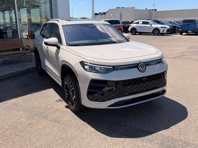 Certified 2026 Volkswagen Tiguan SEL R-Line AWD/4WD image 5