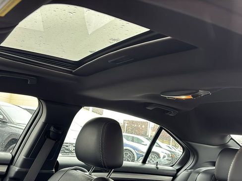 Used 2015 Ford Taurus SEL w/ Equipment Group 201A image 24