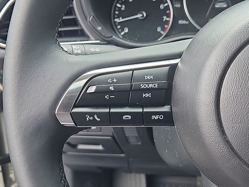Certified 2025 MAZDA CX-30 AWD 2.5 S w/ Preferred Package image 16