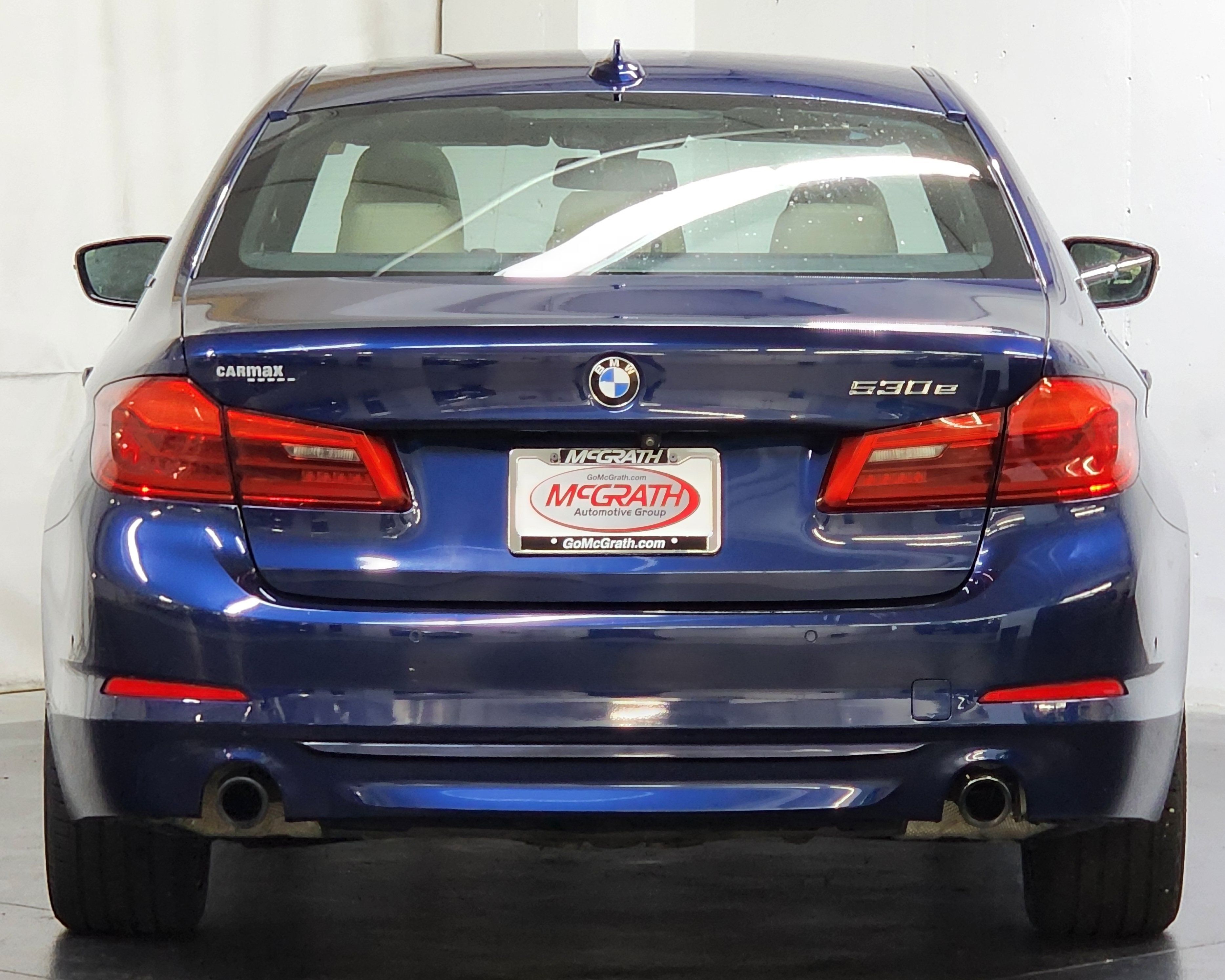 Used 2019 BMW 530e xDrive w/ Premium Package AWD/4WD image 8