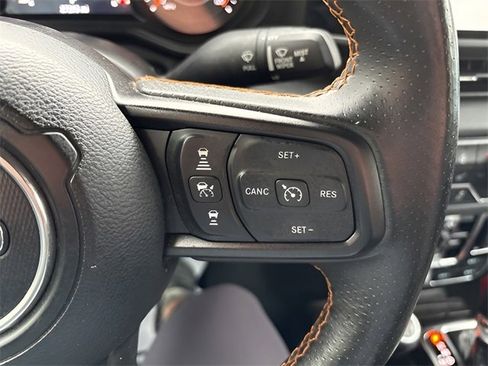 Used 2024 Jeep Gladiator Mojave w/ Technology Group image 11